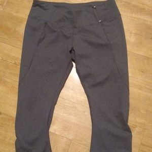 Calia by Carrie Underwood leggings